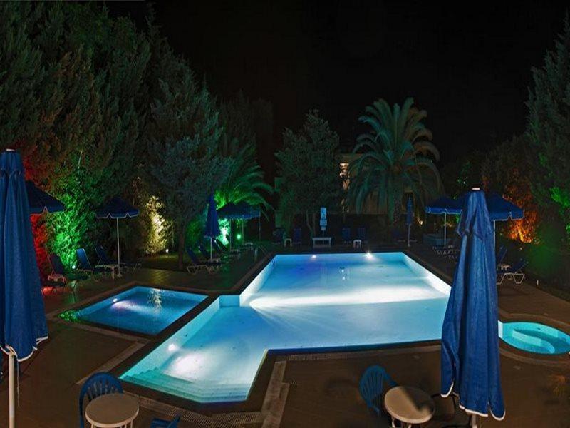 Francisco Beach Hotel Айос-Андреас Экстерьер фото