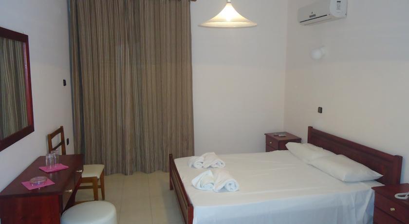Francisco Beach Hotel Айос-Андреас Экстерьер фото